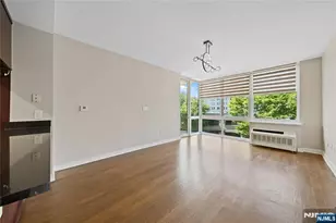 301 Hudson Park 301, Edgewater, NJ 07020 - Photo 26