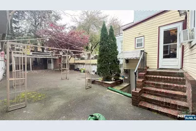 6013 Buchanan Place, West New York, NJ 07093 - Photo 16