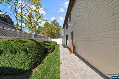 2 Elmwood Terrace, Elmwood Park, NJ 07407 - Photo 16