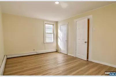 84 Magnolia Street 2R #2R, Belleville, NJ 07109 - Photo 14
