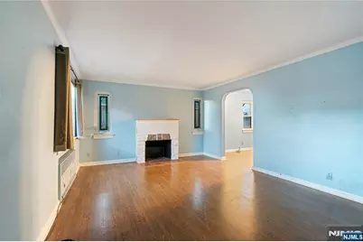 15 Edgewater Road, Cliffside Park, NJ 07010 - Photo 4