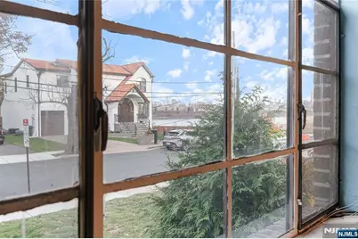 15 Edgewater Road, Cliffside Park, NJ 07010 - Photo 6