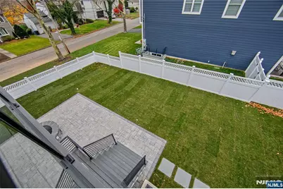 121 Circle Drive, Paramus, NJ 07652 - Photo 28