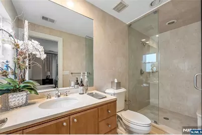 534 Brandon Place, Cliffside Park, NJ 07010 - Photo 20