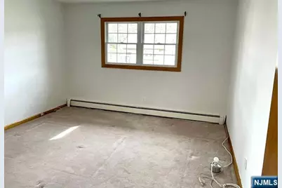 282 Falmouth Avenue 2 #2, Elmwood Park, NJ 07407 - Photo 8