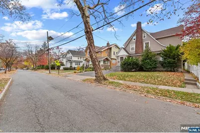 23 Grand Avenue 2nd Floor #2nd Floor, Ridgefield Park, NJ 07660 - Photo 2