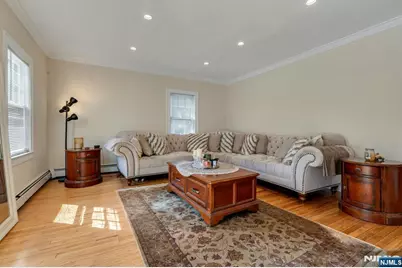 232 W Midland Avenue, Paramus, NJ 07652 - Photo 16