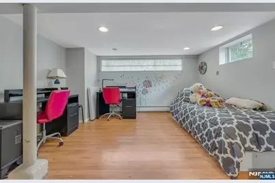 232 W Midland Avenue, Paramus, NJ 07652 - Photo 34