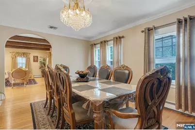 232 W Midland Avenue, Paramus, NJ 07652 - Photo 10