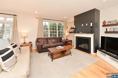 30 Masterson Court, Waldwick, NJ 07463 - Photo 10