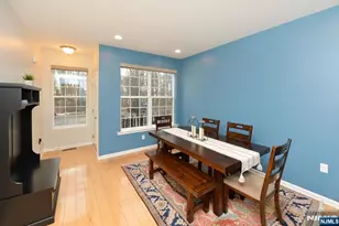 30 Masterson Ct, Waldwick, NJ 07463 - Photo 4