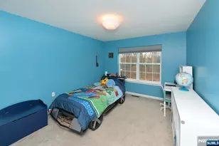 30 Masterson Ct, Waldwick, NJ 07463 - Photo 20