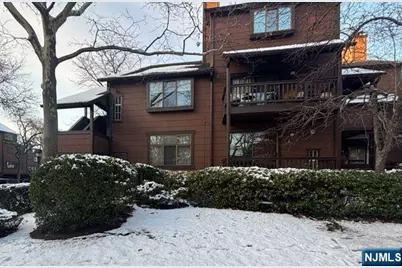 224 Sandcastle Key 224 #224, Secaucus, NJ 07094 - Photo 1