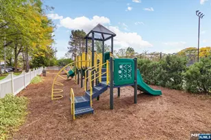 224 Sandcastle Key 224, Secaucus, NJ 07094 - Photo 18