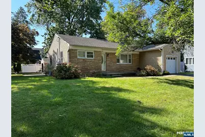 10-11 Alexander Avenue, Fair Lawn, NJ 07410 - Photo 2