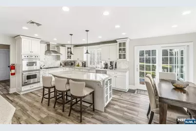 27 Pine Hill Road, Old Tappan, NJ 07675 - Photo 12