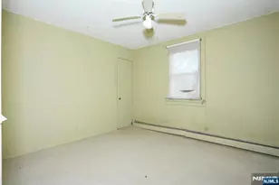 325 New Bridge Rd, Bergenfield, NJ 07621 - Photo 26