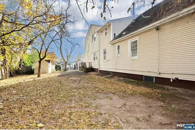 325 New Bridge Road, Bergenfield, NJ 07621 - Photo 48