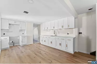 585 McChesney Street, Orange, NJ 07050 - Photo 4