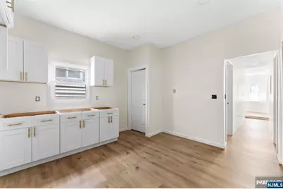 585 McChesney Street, Orange, NJ 07050 - Photo 10