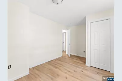 585 McChesney Street, Orange, NJ 07050 - Photo 8