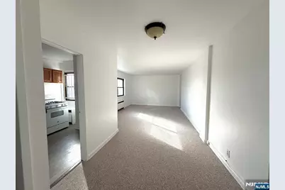 3031 Edwin 5C #5C, Fort Lee, NJ 07024 - Photo 8