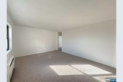 3031 Edwin 5C #5C, Fort Lee, NJ 07024 - Photo 12