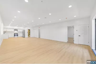 114 Pine Street 2 #2, Cliffside Park, NJ 07010 - Photo 4