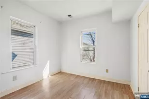 76 17th St, East Orange, NJ 07017 - Photo 16