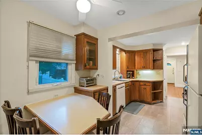 425 Beatrice Street, Teaneck Township, NJ 07666 - Photo 10