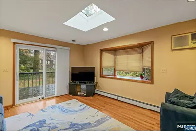 425 Beatrice Street, Teaneck Township, NJ 07666 - Photo 12