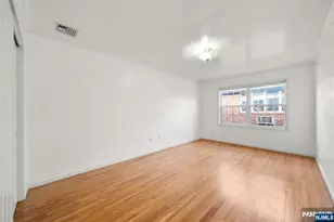 29 Prospect St, Palisades Park, NJ 07650 - Photo 18