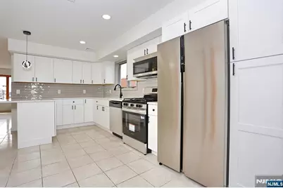 1150 70th Street 2 #2, North Bergen, NJ 07047 - Photo 18