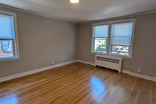 118 Ayers Ct, Teaneck Township, NJ 07666 - Photo 2