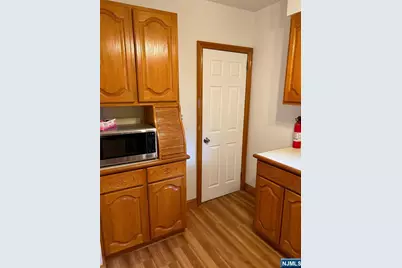 23 Barrington Avenue, Clifton, NJ 07011 - Photo 16