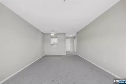 905 River Road 307 #307, Edgewater, NJ 07020 - Photo 6