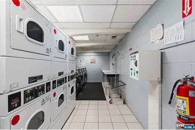 905 River Road 310 #310, Edgewater, NJ 07020 - Photo 20