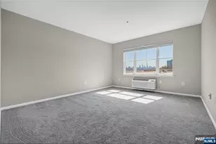 905 River Road 312, Edgewater, NJ 07020 - Photo 2