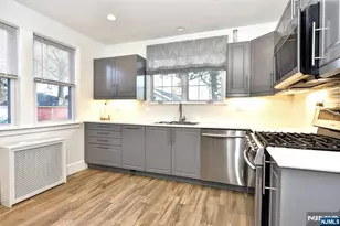 12-64 Burbank St, Fair Lawn, NJ 07410 - Photo 14