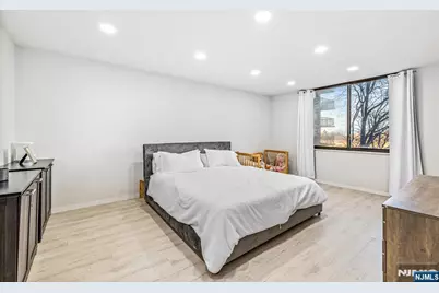 427 Harmon Cove Tower, Secaucus, NJ 07094 - Photo 14