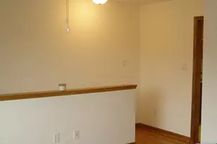 158 Ridge Road 2nd Floor, Lyndhurst Township, NJ 07071 - Photo 4