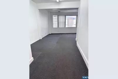 253 Broad Avenue 2nd Fl #2nd FL, Palisades Park, NJ 07650 - Photo 2