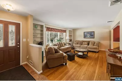 692 Pine Lake Drive, Washington Township, NJ 07676 - Photo 6