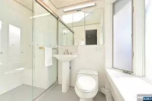 9 Cherry Pl, Hillsdale, NJ 07642 - Photo 16