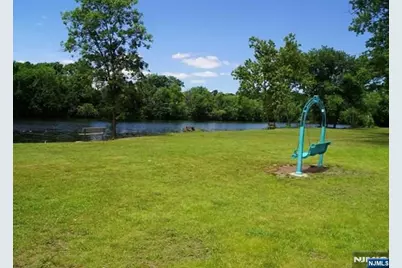 128 Lee Street, Elmwood Park, NJ 07407 - Photo 20