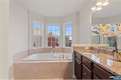 43 Wesmont Drive 1712 #1712, Wood Ridge, NJ 07075 - Photo 14