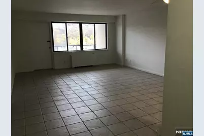 1203 River Road 21M #21M, Edgewater, NJ 07020 - Photo 4