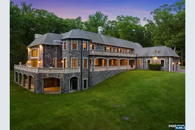 105 Chestnut Ridge Road, Saddle River, NJ 07458 - Photo 18