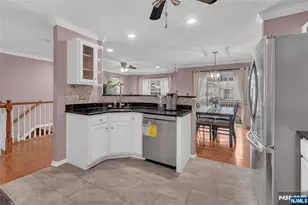 22 Marina Dr, Bayonne, NJ 07002 - Photo 4