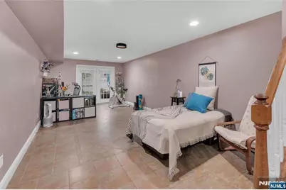 22 Marina Drive, Bayonne, NJ 07002 - Photo 18